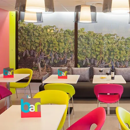 Ibis Styles Bordeaux Médard Hotel 3*