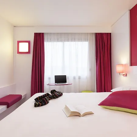 Ibis Styles Bordeaux Medard Hotel 3*