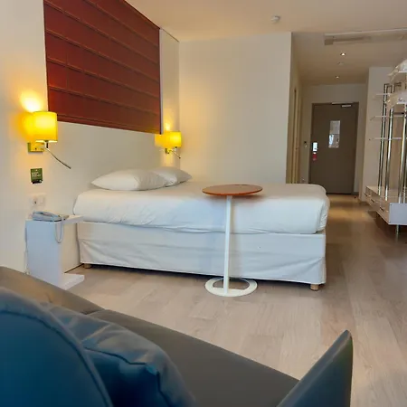 Ibis Styles Bordeaux Médard Hotel