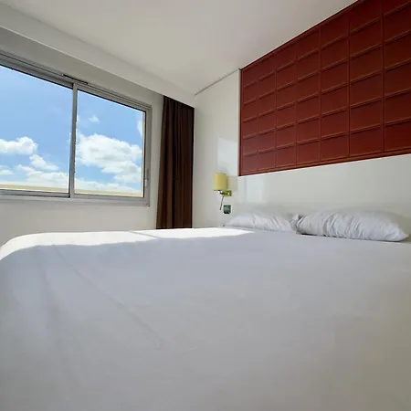 Ibis Styles Bordeaux Medard ホテル サン・メダール・アン・ジャル