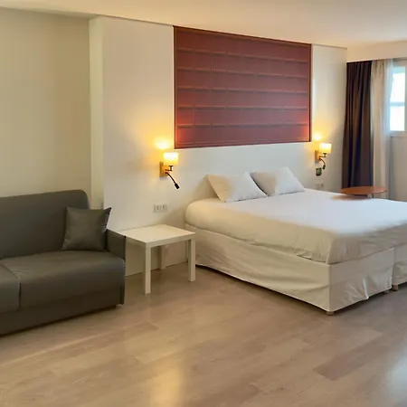 ホテル Ibis Styles Bordeaux Medard 3*