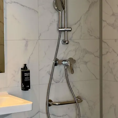 Ibis Styles Bordeaux Medard ホテル サン・メダール・アン・ジャル