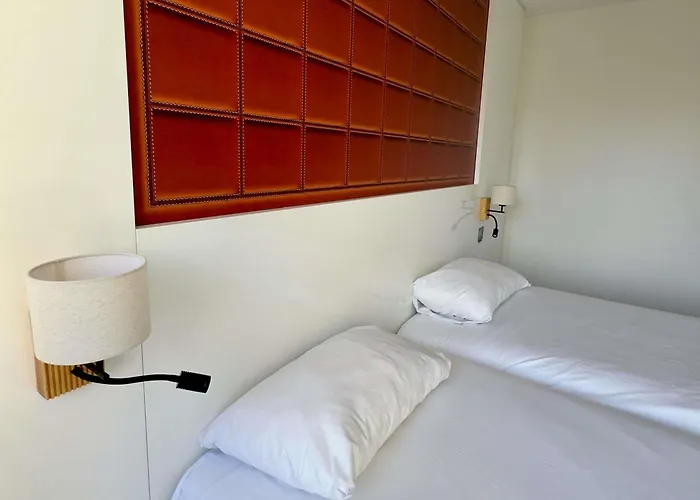 Ibis Styles Bordeaux Medard Hotel 3*