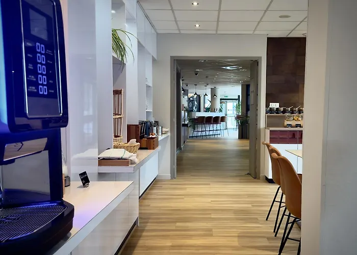 Ibis Styles Bordeaux Medard Hotel 3*